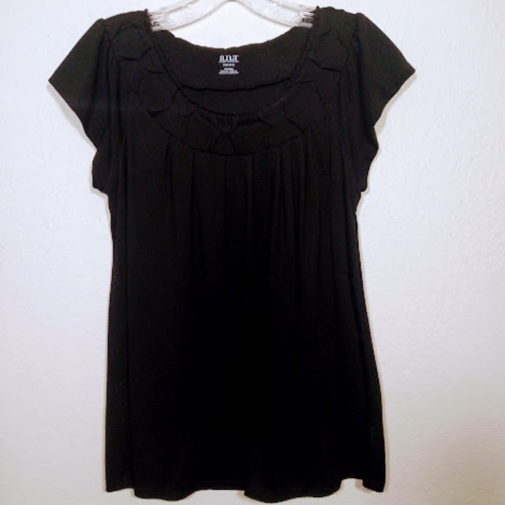 ANA New Approach black top with flutter cap sleeves Size: PS